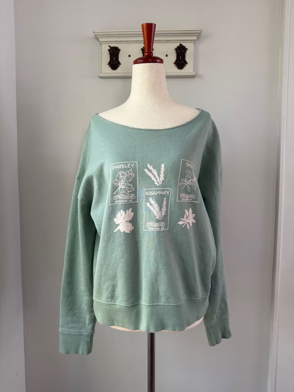 Pact Sage Green Off-Shoulder Botanical Graphic Sweater Size Medium Cotton